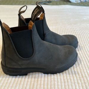 Blundstone classic Chelsea boot